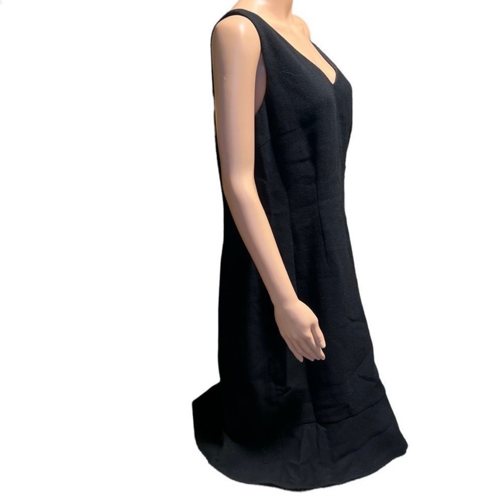 Ann Taylor Flared Hem V-Neck Shift Dress